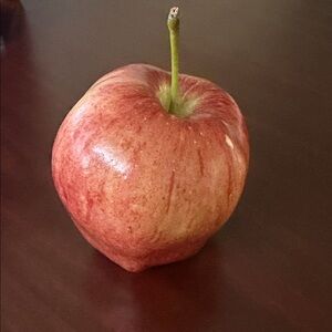 Red Apple